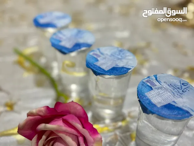 كاسات مياه صحيه للمناسبات الكرتونه مكونه من 40 كاسه مياه السعر 25 الف  التوصيل لدرعا وقراها مجاني لب