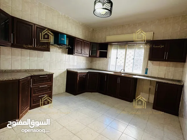 165 m2 3 Bedrooms Apartments for Rent in Amman Al Kursi