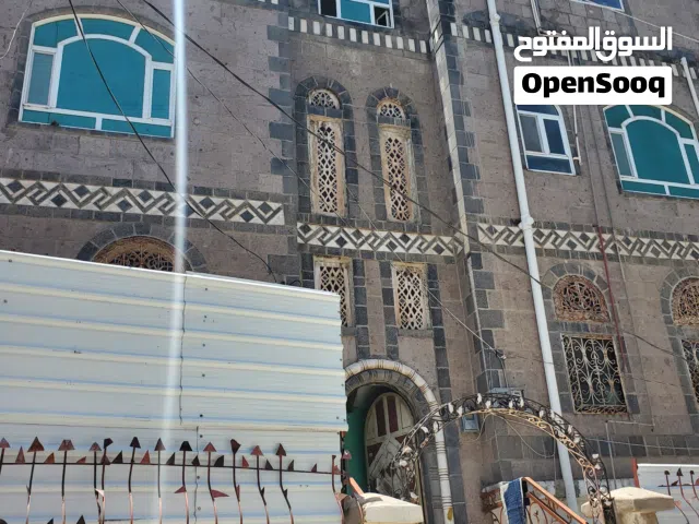 Building for Sale in Ibb Dhihar