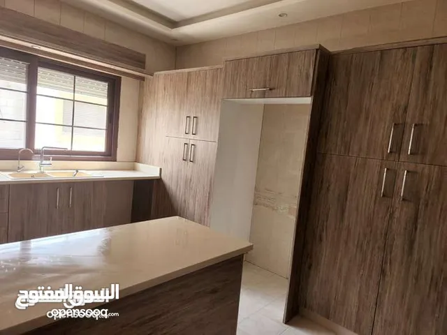 152 m2 3 Bedrooms Apartments for Rent in Amman Deir Ghbar
