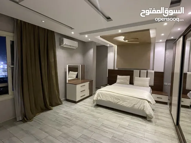 شقه فندقيه للإجار اليومي او الشهري مموقع مميز بالمهندسين جزيره العرب