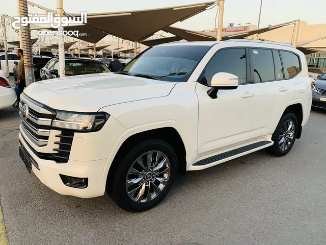 تويوتا لاند كروزر GXR V6 خليجي 2024 فول مواصفات صبغ وكالة وتشيكات وكاله وعلى ضمان بدون حوادث نظيفه
