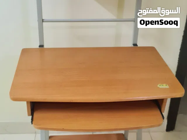 Computer Table with wheels