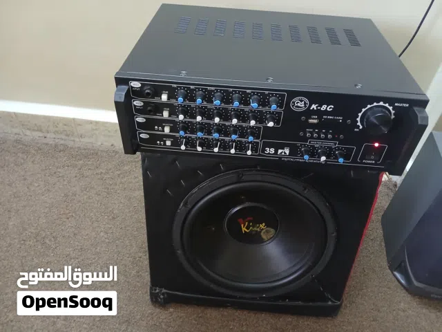 جهاز دي جي مع سماعه كما هو واضح ب الصوره