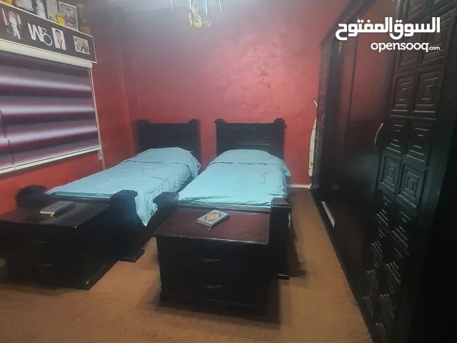 غرفة نوم شبابية سريرين منفصلين خشب لاتيه غرفة نوم شبابية سريرين منفصلين خشب لاتيه