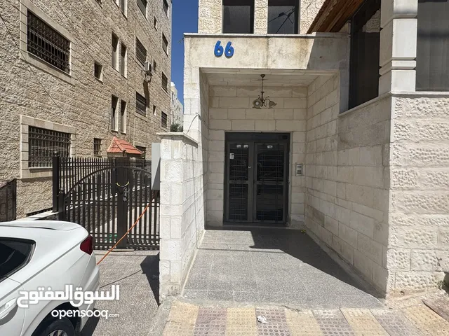 200 m2 3 Bedrooms Apartments for Sale in Amman Daheit Al Yasmeen
