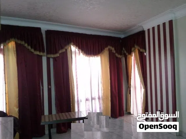 بلتكانات و براقع بالخشب والستاير والحلي