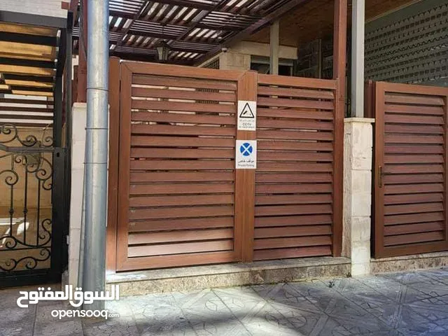 165 m2 3 Bedrooms Apartments for Rent in Amman Um El Summaq