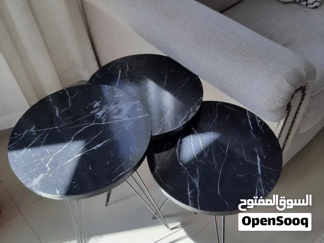 طاولات سيرفس متداخلة