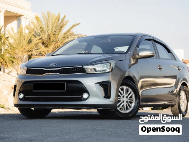 2020 كيا بيجاس Standard