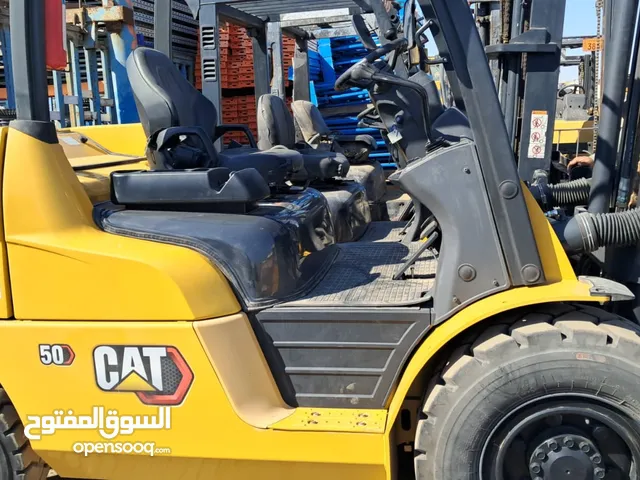 للبيع رافعه شوكيه كتربلر موديل 2022