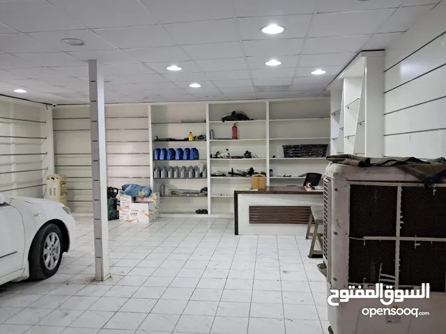 ورشه سيارات للبيع