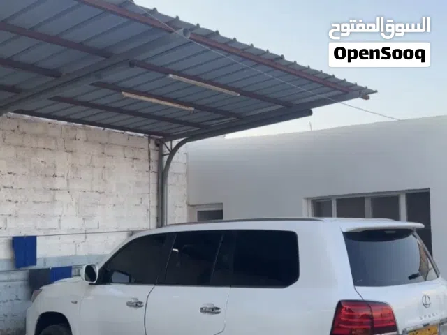 2011 لكزس LX LX 570
