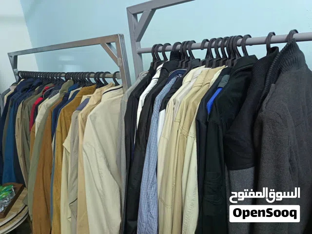 شروة ملابس اوروبية مستعملة نخب للبيع كامل القطع