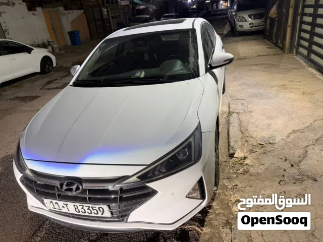 2019 Hyundai Elantra Standard
