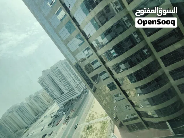 غرفتين وصالة للإيجار في النهدة – الشارقة  موقع مميز قريب من جميع مواصلات دبي