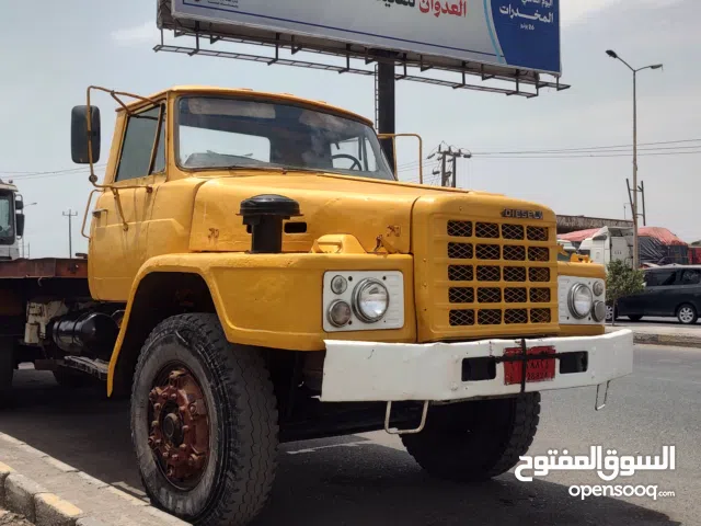 شاحنه نيسان سكس