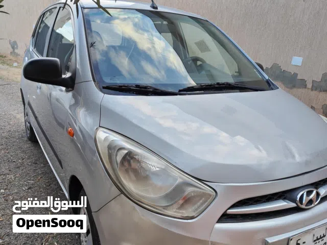 2012 هيونداي i10 Standard