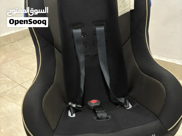 كرسي اطفال للسيارة