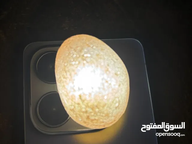 حجر كريم .