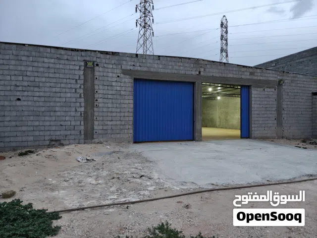 مخزن في شارع الشجر (القوارشة) 240 متر مربع