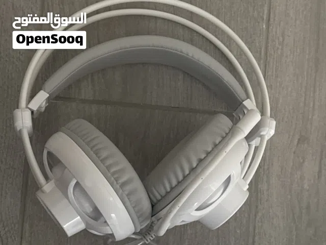 سامعه مستعمله يوم واحد فقط 10 دينار قابل