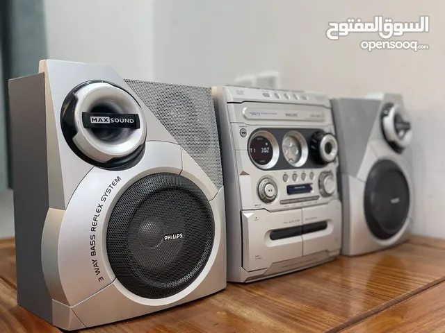 ستيريو و DVD سماعتين منفصلين تشغيل كاستين و سي دي