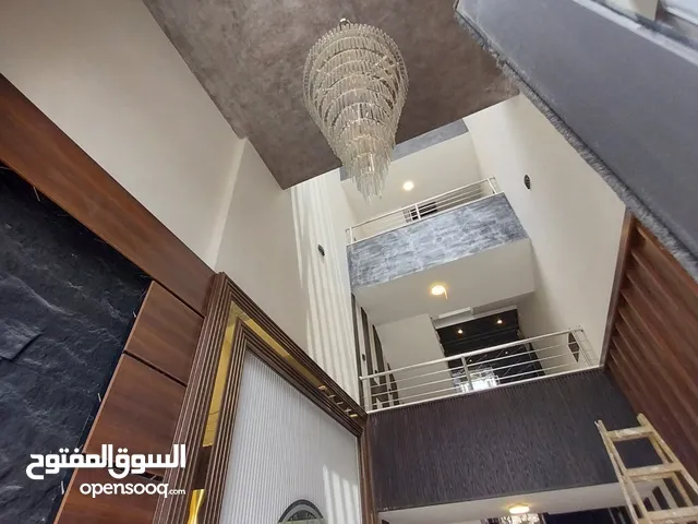 250m2 4 Bedrooms Apartments for Sale in Amman Khalda