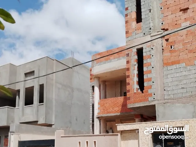250 m2 More than 6 bedrooms Townhouse for Sale in Tripoli Airport Road