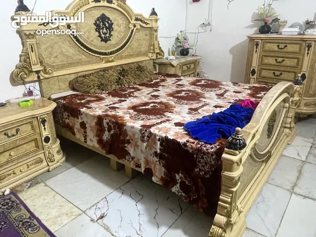 سلام عليكم غرفه نوم ماليزي سعر 600 وبيها مجال