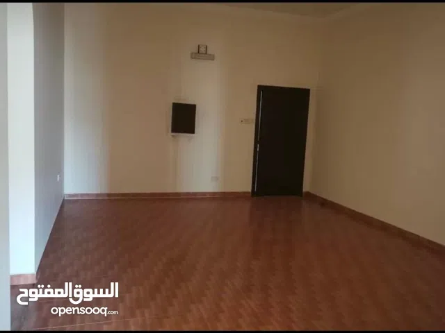 100 m2 3 Bedrooms Apartments for Rent in Northern Governorate Sadad