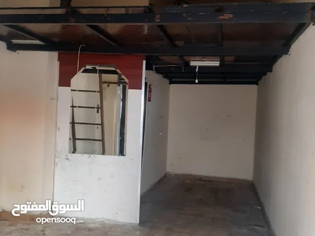 محل في عبرا للبيع