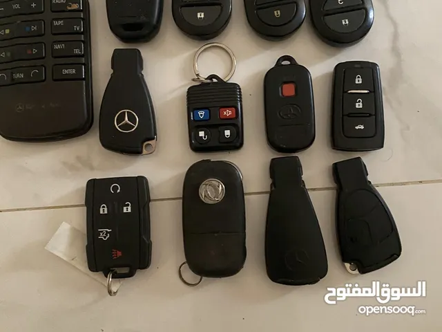 للبيع مجموعة ريموتات الاصليين كامري كرولا مرسيدس