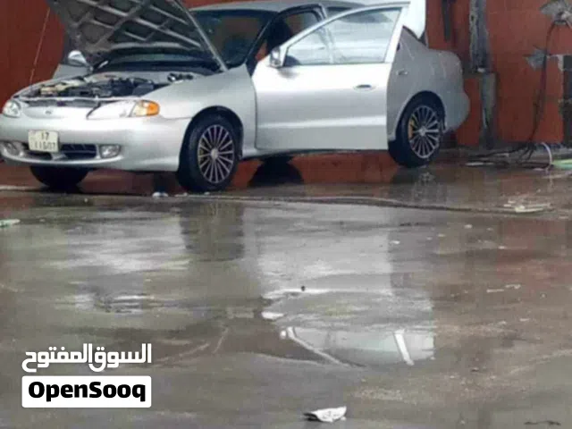 1996 هيونداي افانتي SE