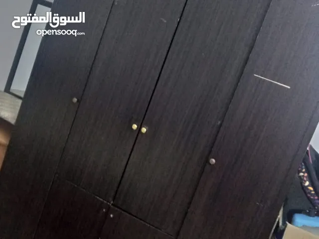 خزانة اربع ابواب طابقين للبيع المستعجل خشب لاتيه