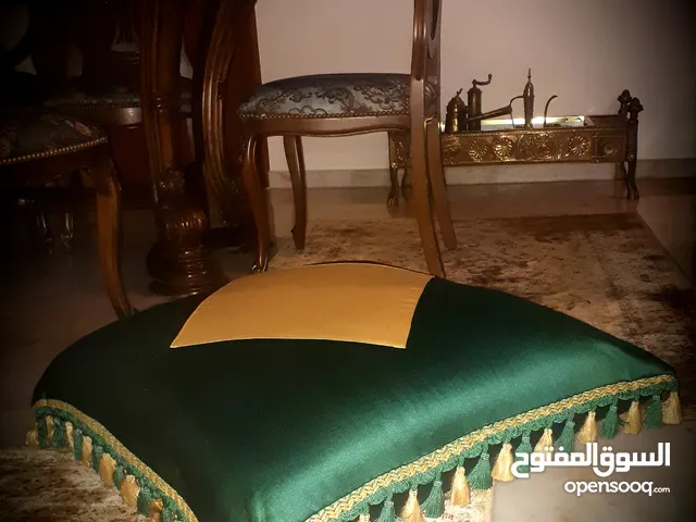 وسائد متنوعة...من الاناقة الكلاسيكية إلى الحداثة العصرية استمتع براحة لا مثيل