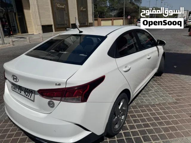 2023 Hyundai Accent Standard