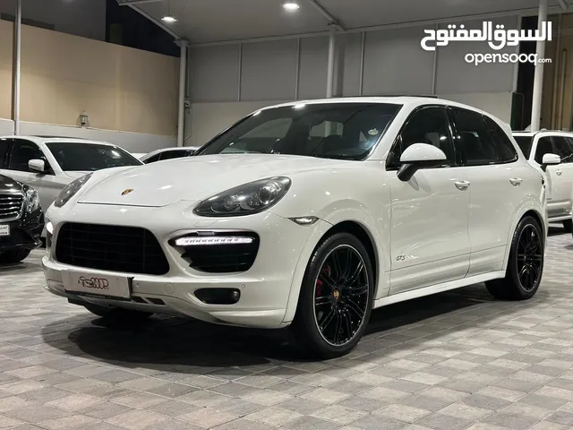 PORSHCE CAYENNE GTS