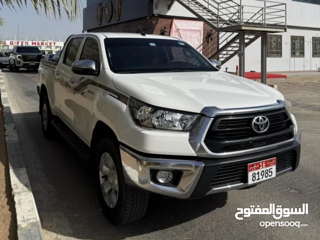 Toyota Hilux V4 2.7L Full option Model 2024 Gcc Specs Diesel Engine 4x4 Automatic