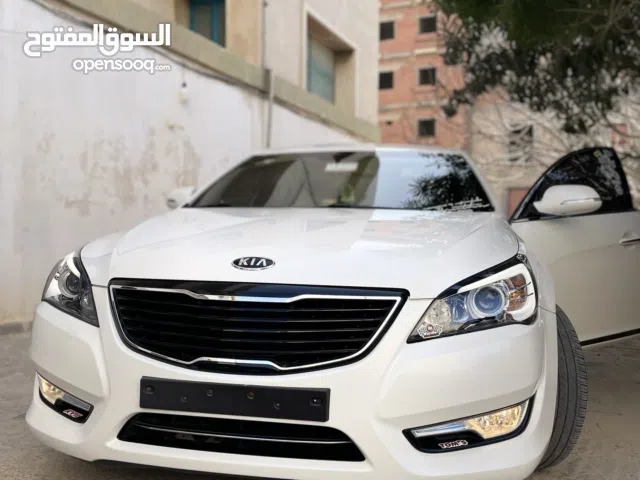 Used Kia Cadenza in Tripoli