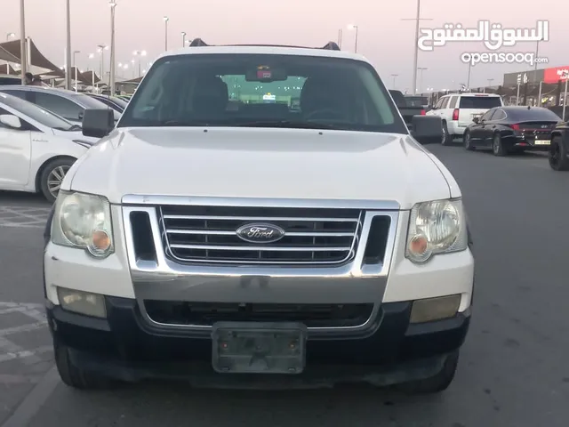 Ford Explorer Standard in Sharjah