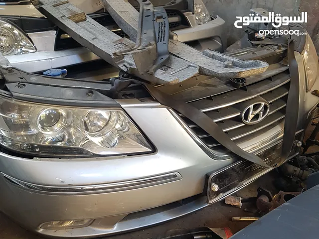 يوجد لدينا مقدمات وقطع غيار السيارات الكوريه(محركات)(كنبيو)(صاله)(ابواب) وغيرها