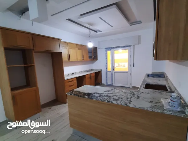 200 m2 More than 6 bedrooms Apartments for Sale in Tripoli Al-Shok Rd