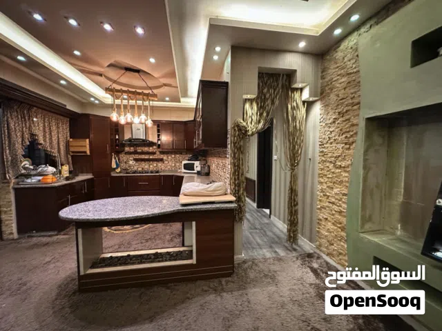 240 m2 5 Bedrooms Apartments for Sale in Amman Jubaiha
