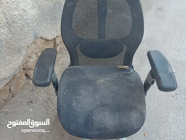 كراسي مكتب استعمال خفيف للبيع في حي البطحاء