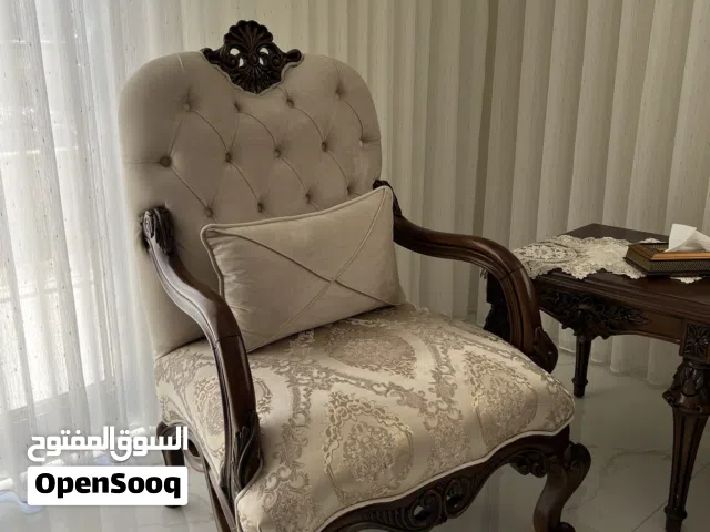 طقم كنب بحالة الجديد