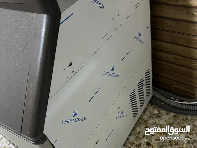 جهاز صناعة مكعبات ثلج ايس ميكر