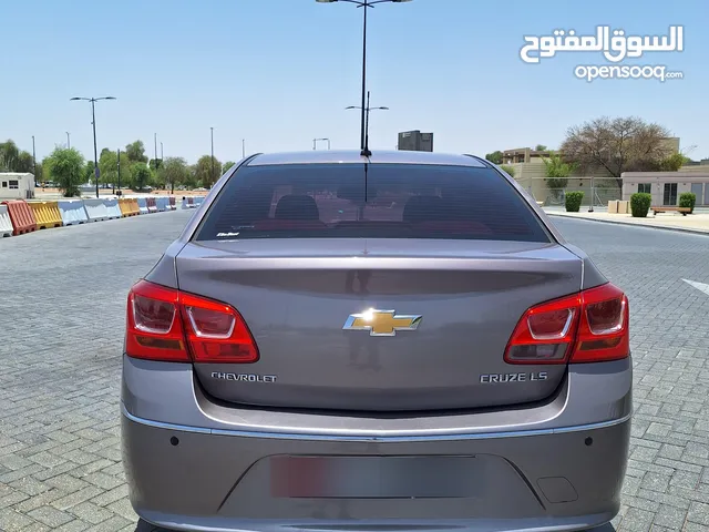 Chevrolet cruze 2016 بحاله ممتازه  شيفلريه كروز  خليجي