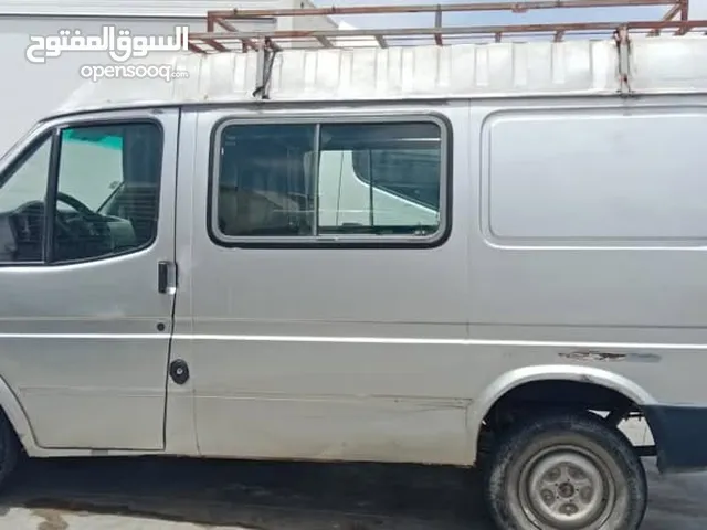 Ford Transit 2010 diwana 1995 للبيع بثمن جيد سيارة فورد ترونزيت