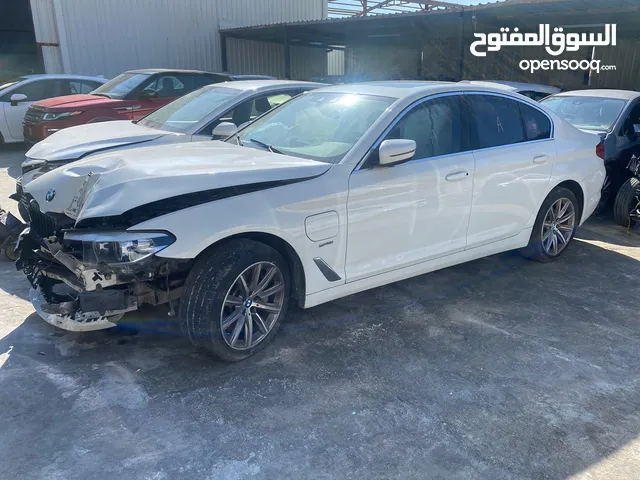 2020 BMW 530E hybrid فل للبيع على ضربتها او مصلحها تصلح لسوق الاعفاءات